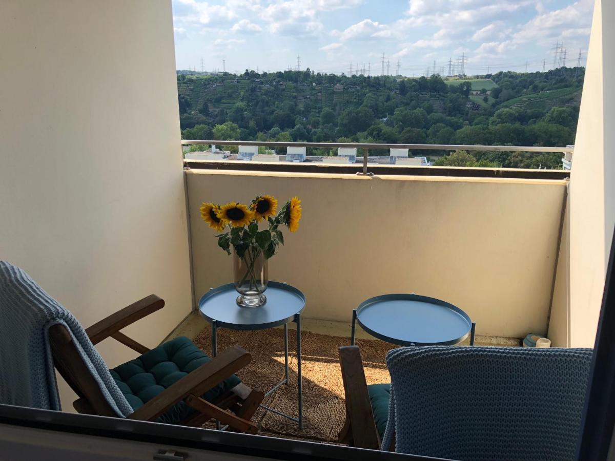 Grosses Appartement Mit Aussichtsbalkon Ludwigsburg Esterno foto